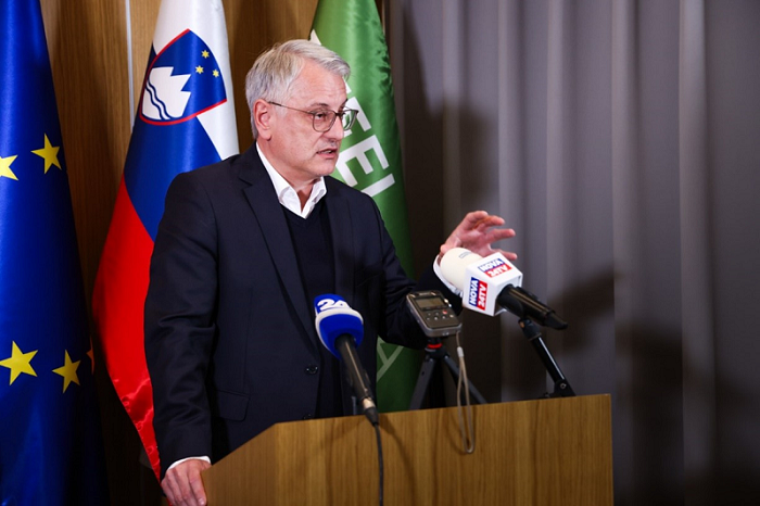 Skoraj 280 milijonov evrov za podjetja in občine do leta 2029 prek novega holdinškega sklada